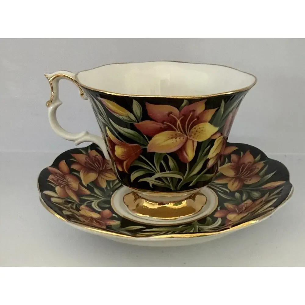 Royal Albert Provincial Flowers PRAIRIE LILY Teacup Saucer Set England 1975